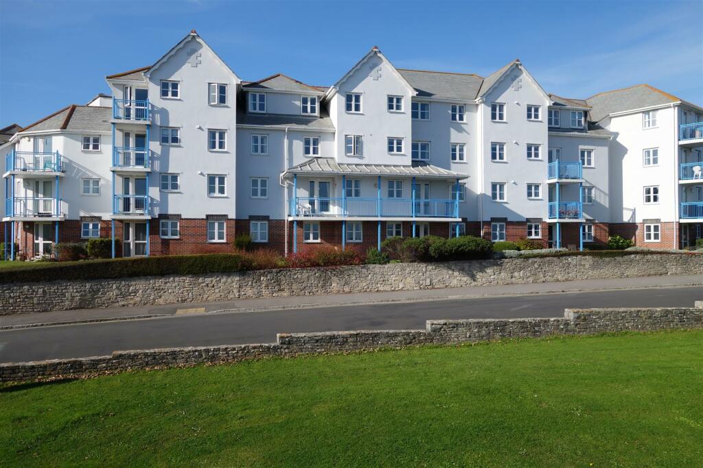 2 bedroom retirement property for sale in De Moulham Road, Swanage, BH19
