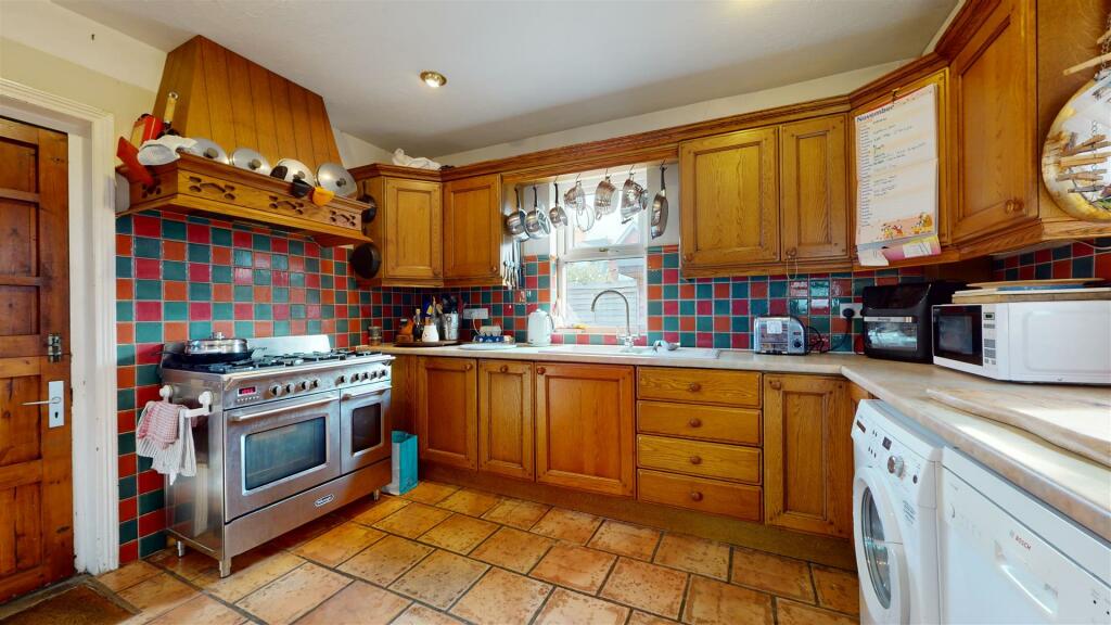 Additional property image - Cecil Road, Swanage