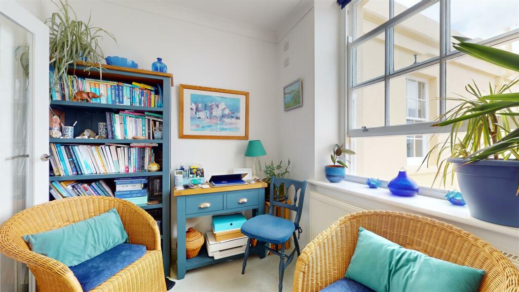 Additional property image - Royal Victoria Apartments, High Street, Swanage