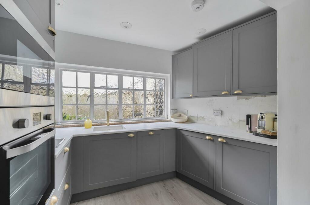 Additional property image - Cliff Place, Swanage