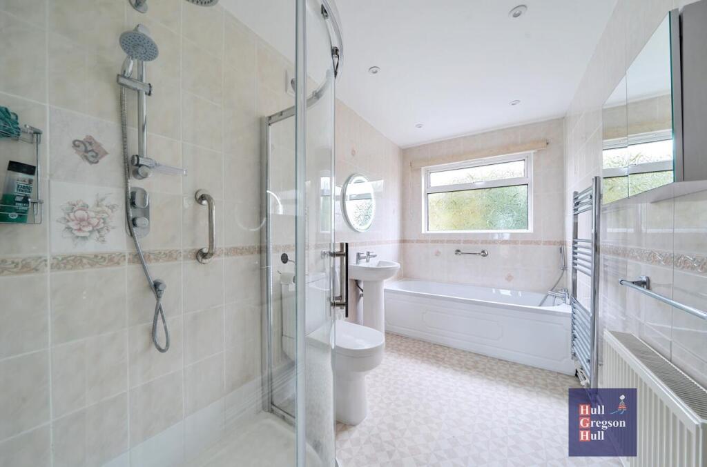 Additional property image - Cauldron Crescent, Swanage
