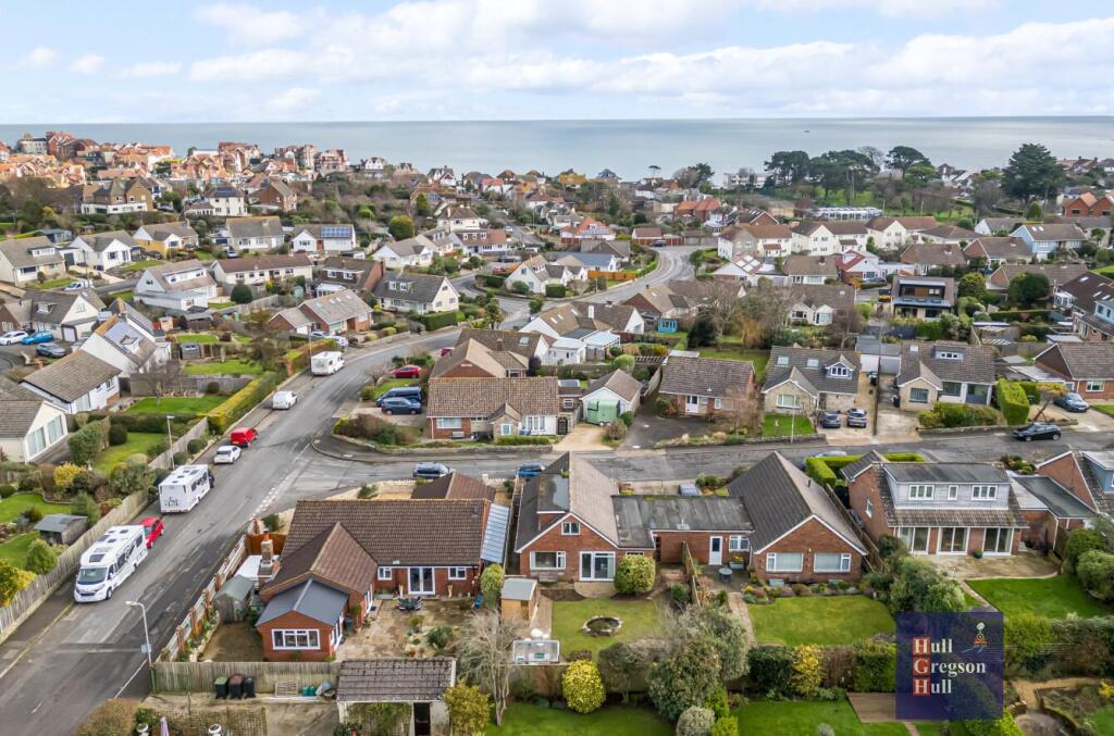 Additional property image - Cauldron Crescent, Swanage