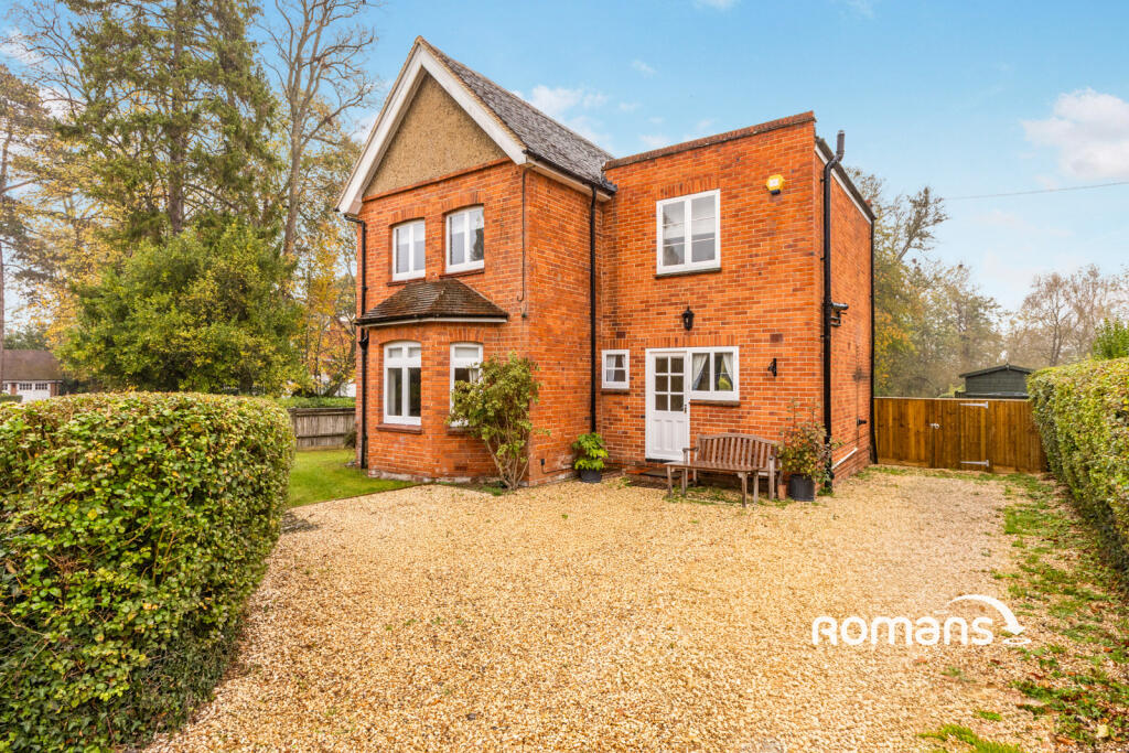 Main image of property: The Warren, Caversham, Reading, RG4