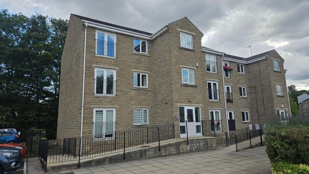 Main image of property: Waterfield Fold, Cleckheaton