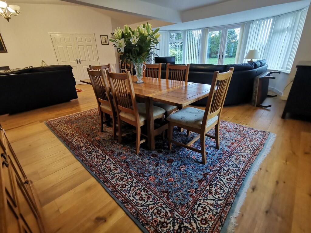 4 bedroom detached bungalow for sale in Hall Road, Ilketshall St