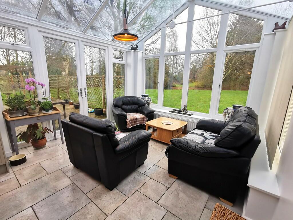 4 bedroom detached bungalow for sale in Hall Road, Ilketshall St
