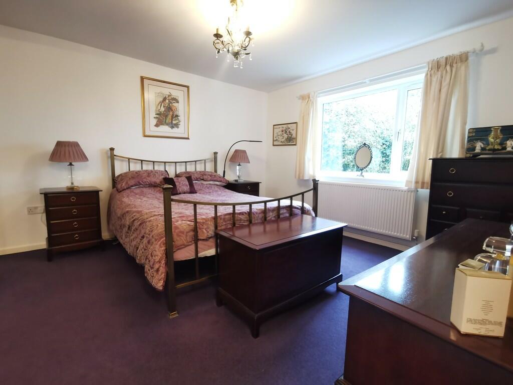 4 bedroom detached bungalow for sale in Hall Road, Ilketshall St