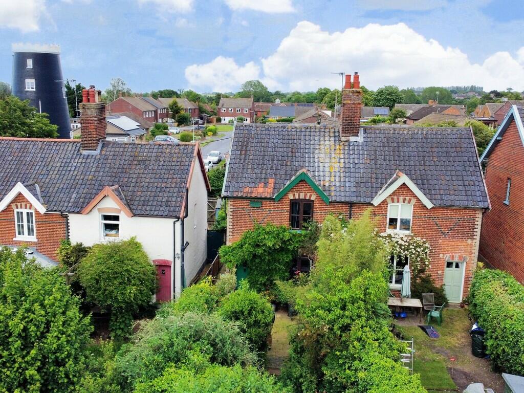 3 bedroom semidetached house for sale in St. Marys Terrace, Bungay, NR35