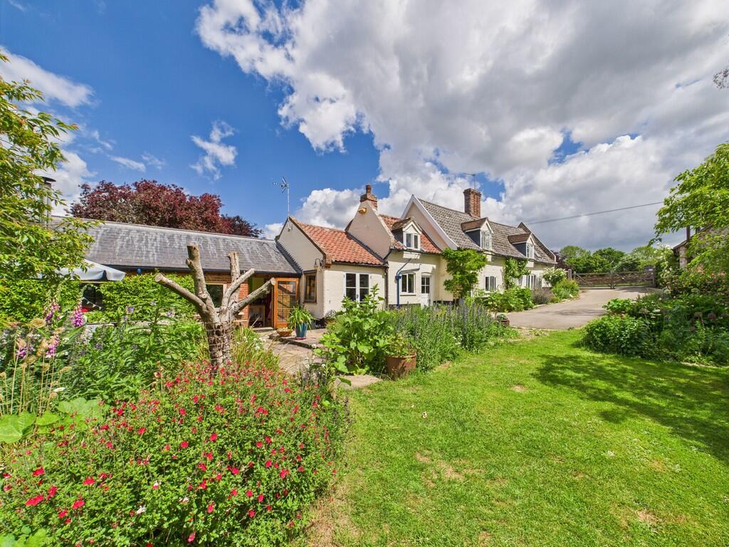 Main image of property: The Street, Aldeby