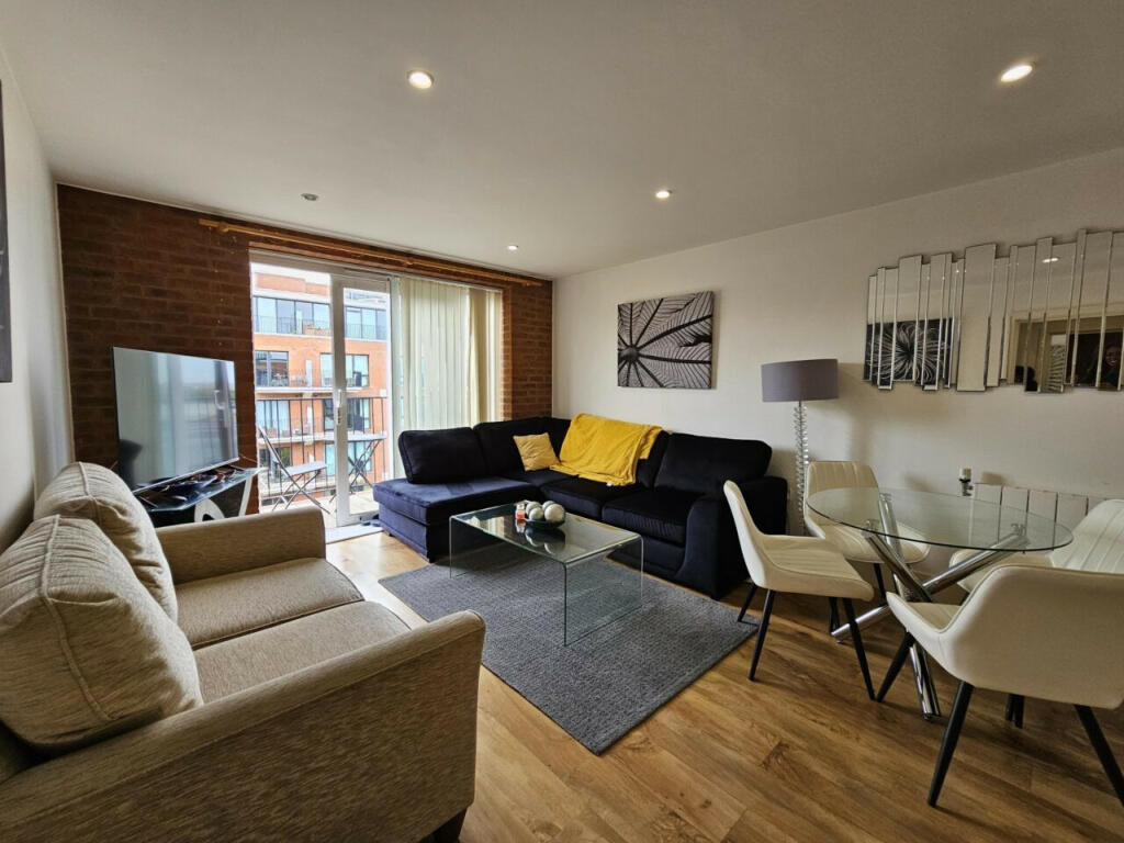 2 bedroom apartment for rent in Warehouse Court, No 1 Street, London, SE18