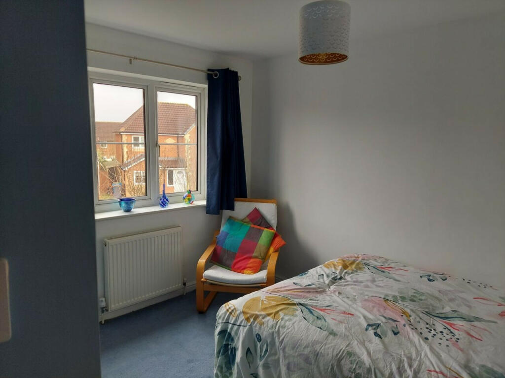 House share for rent in Holme Park Avenue, Chesterfield, Derbyshire, S41
