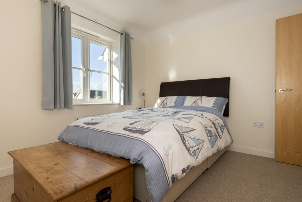Additional property image - Aspen Court, 40 St. Botolphs Road, Worthing, West Sussex, BN11