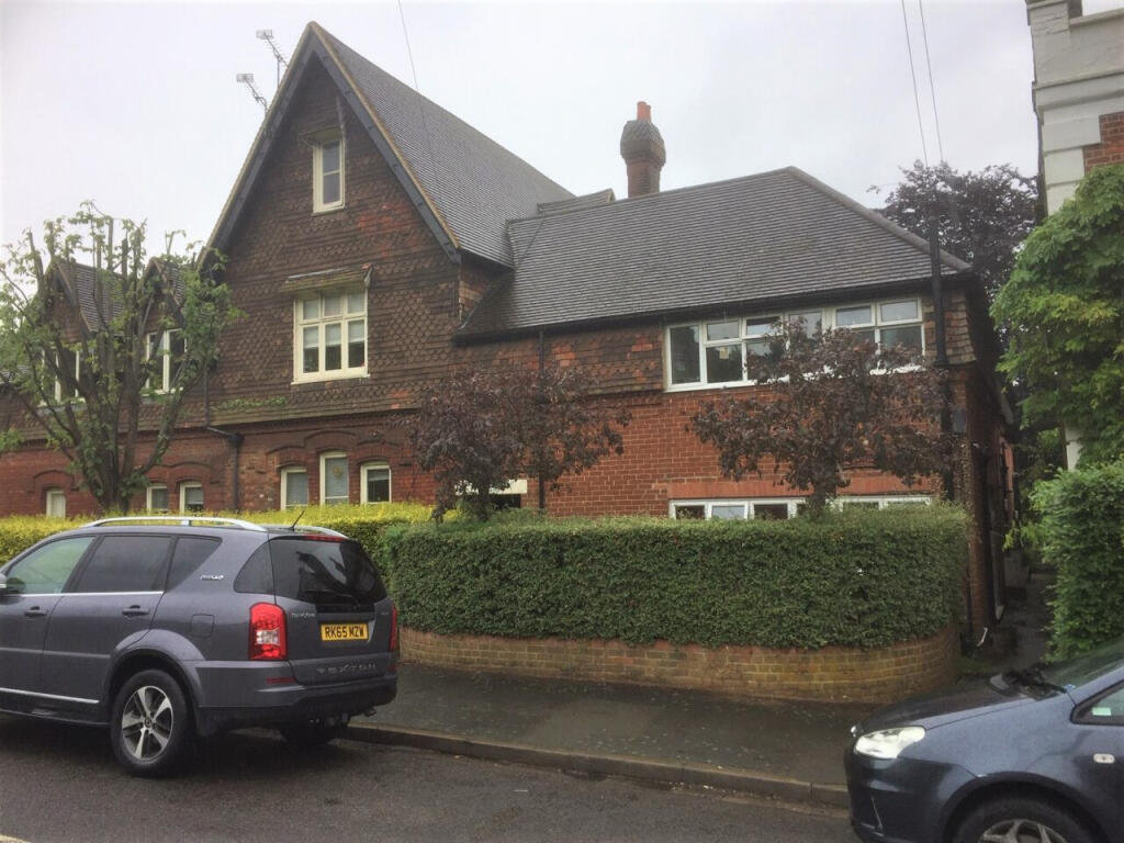 Main image of property: 26 Nightingale Road, Godalming, Surrey, GU7