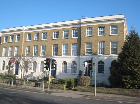 Main image of property: Queensgate House, 14 Cookham Road, Maidenhead, Berkshire, SL6