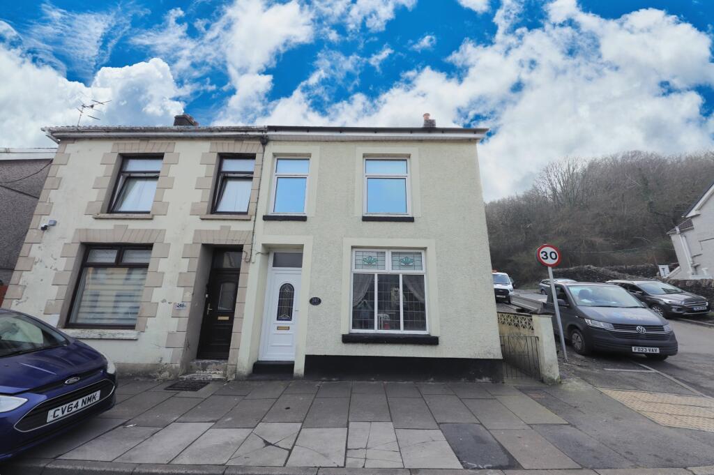 3 bedroom end of terrace house for sale in Abercynon Road, Abercynon