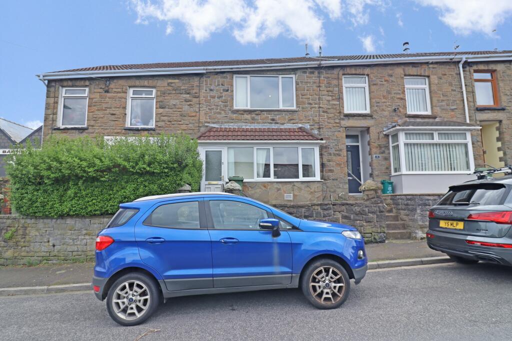 3 bedroom terraced house for sale in Wood Street, Cilfynydd, Pontypridd