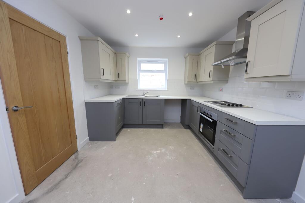 Additional property image - 1 Rowan Tree Close, Cwmbach, Aberdare