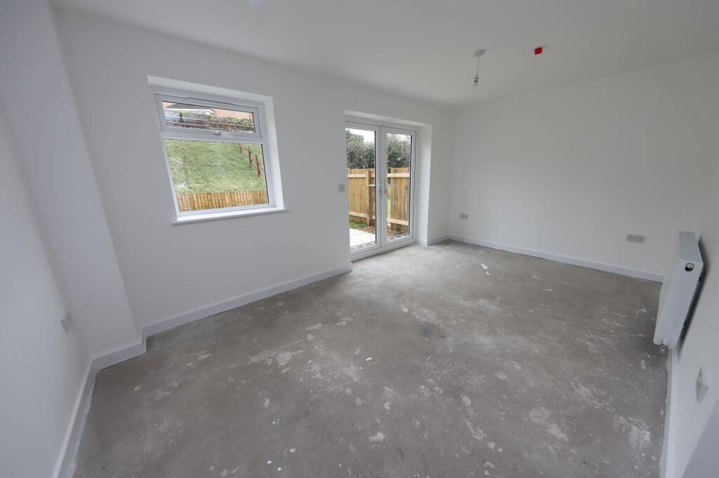 Additional property image - 1 Rowan Tree Close, Cwmbach, Aberdare