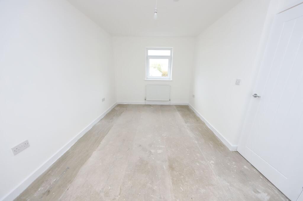 Additional property image - 1 Rowan Tree Close, Cwmbach, Aberdare