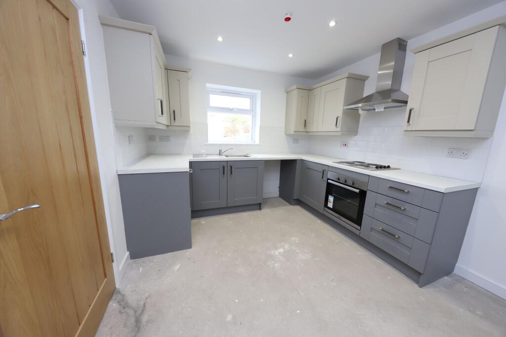 Additional property image - 1 Rowan Tree Close, Cwmbach, Aberdare