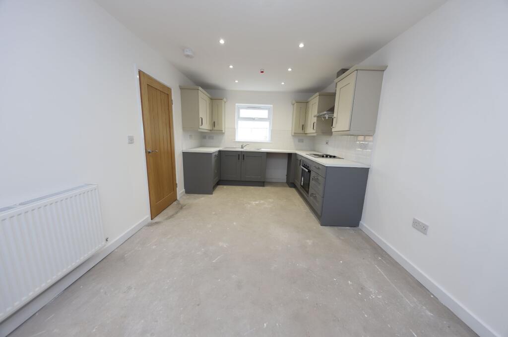 Additional property image - 1 Rowan Tree Close, Cwmbach, Aberdare