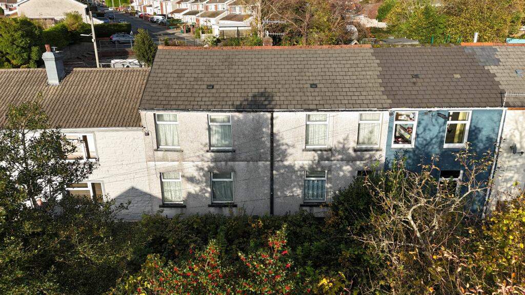 3 bedroom terraced house for sale in Ynyscynon Terrace, Aberdare, CF44