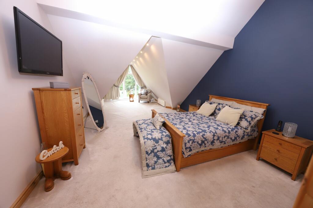 Additional property image - Noddfa, Little Row, Aberdare