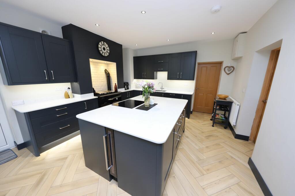 Additional property image - Noddfa, Little Row, Aberdare
