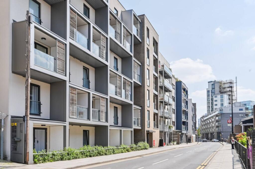 Main image of property: Bow Common Lane, Bow, London, E3