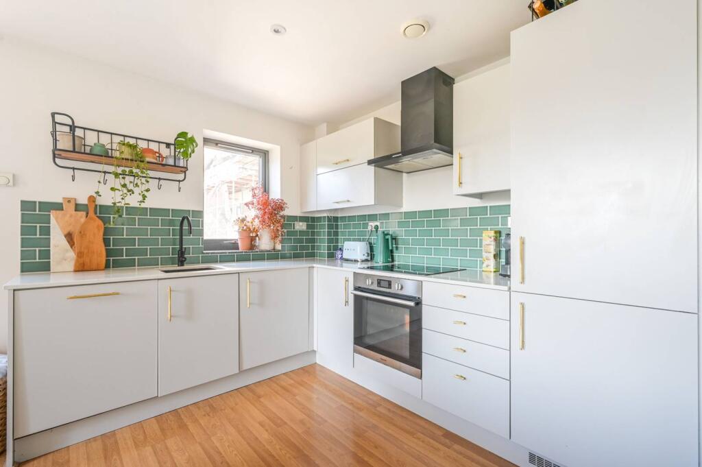Main image of property: Hamlets Way, E3, Bow, London, E3