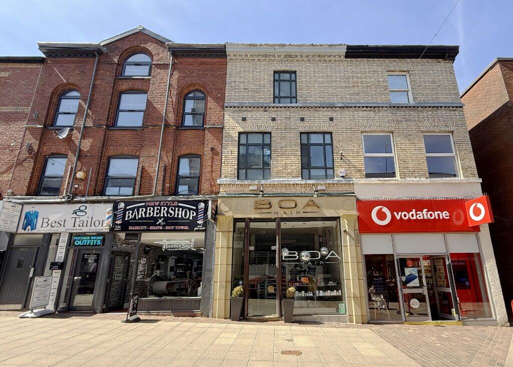 Main image of property: 118 George Street, Altrincham, Greater Manchester, WA14