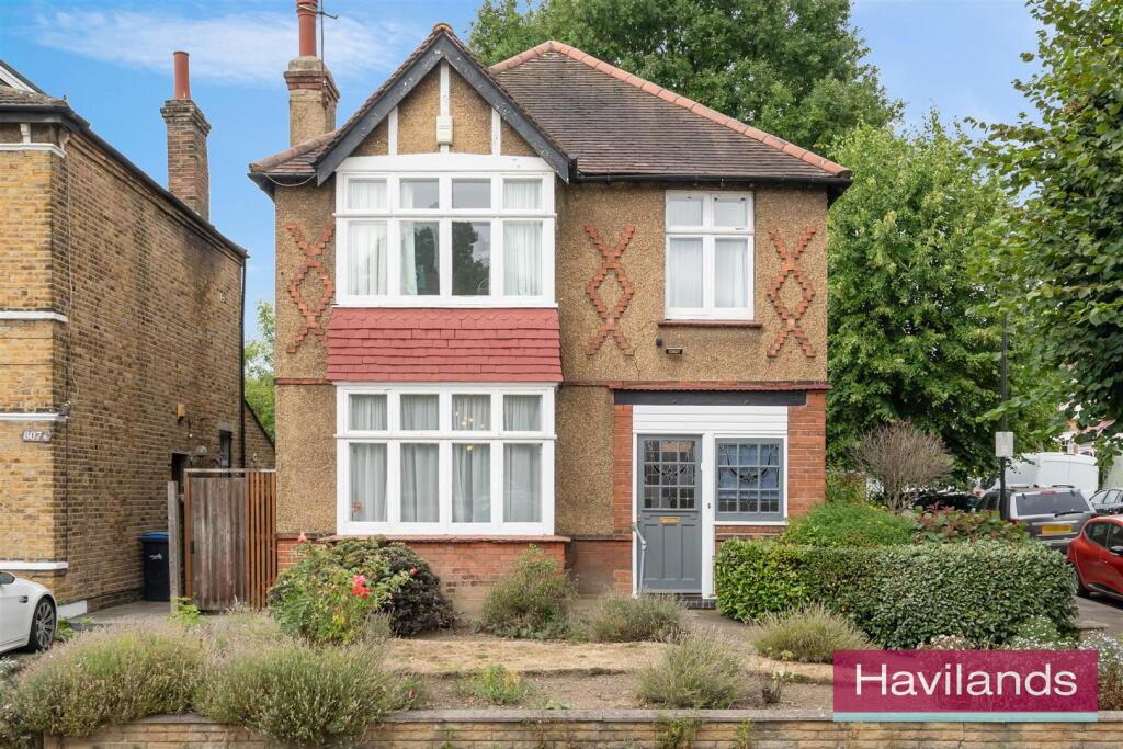 Main image of property: Green Lanes, Winchmore Hill