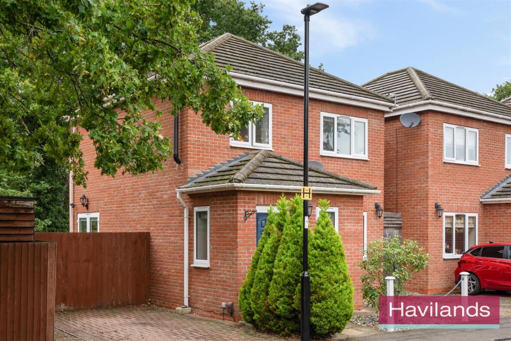 Main image of property: Gladbeck Way, Enfield