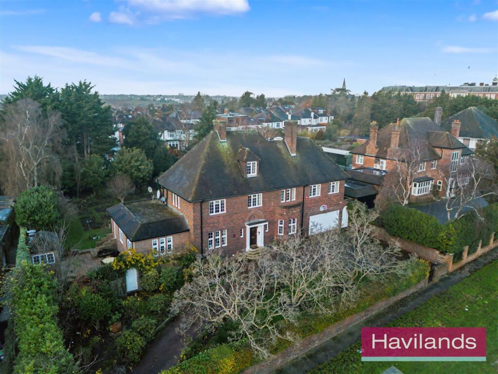 Main image of property: Cannon Hill, London