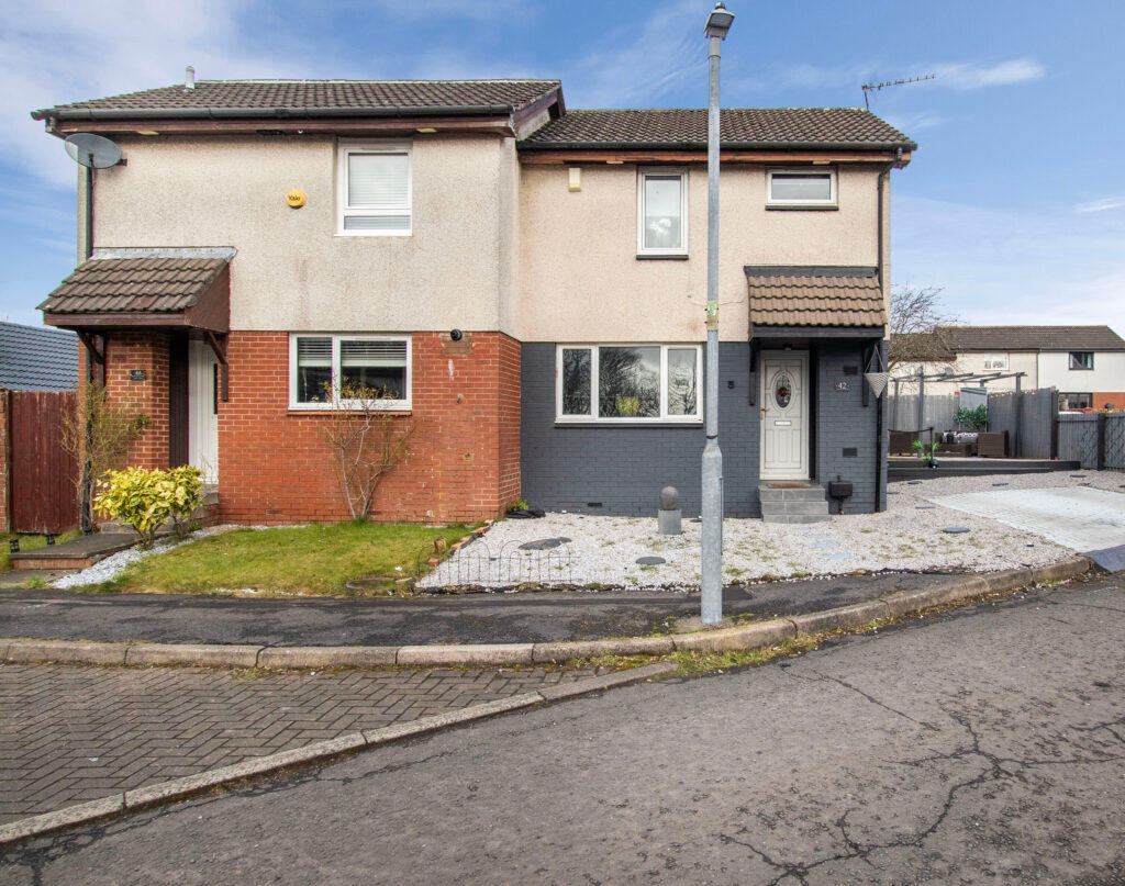Main image of property: 42 Auchinleck Crescent, Robroyston
