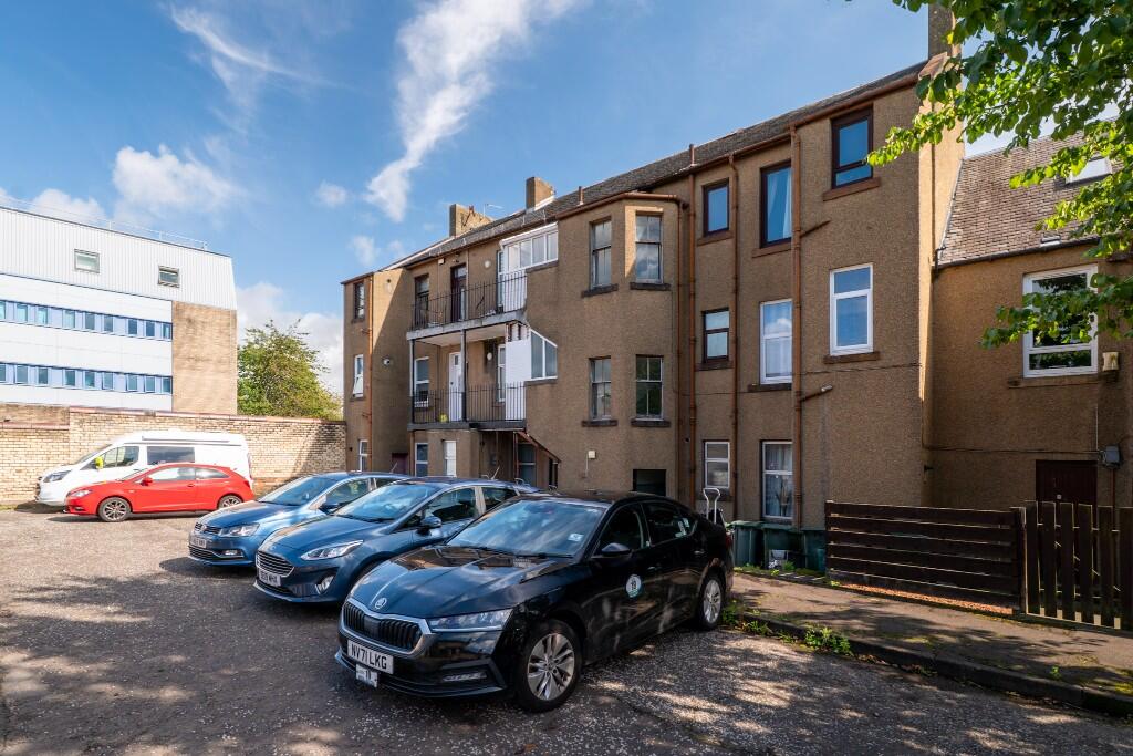 Main image of property: 25 Waterside Street, Kilmarnock, Ayrshire, KA1