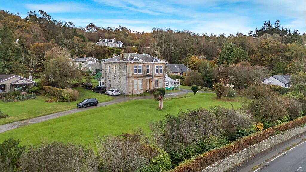 Main image of property: Flat 2 Myrtle Park Helensburgh, Dunbartonshire, G84 0NP