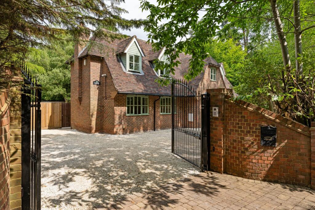Main image of property: St. Neots Road, Eversley, RG27