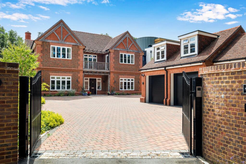 Main image of property: The Devils Highway, Crowthorne, RG45