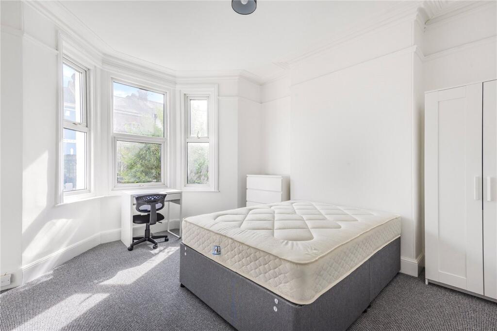 Main image of property: Pinhoe Road, Exeter, Devon, EX4