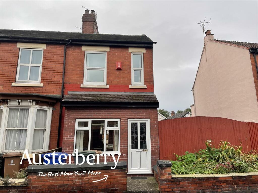 3 bedroom end of terrace house for rent in Princes Road, Hartshill, Stoke-On-Trent, Staffordshire, ST4 7JT, ST4