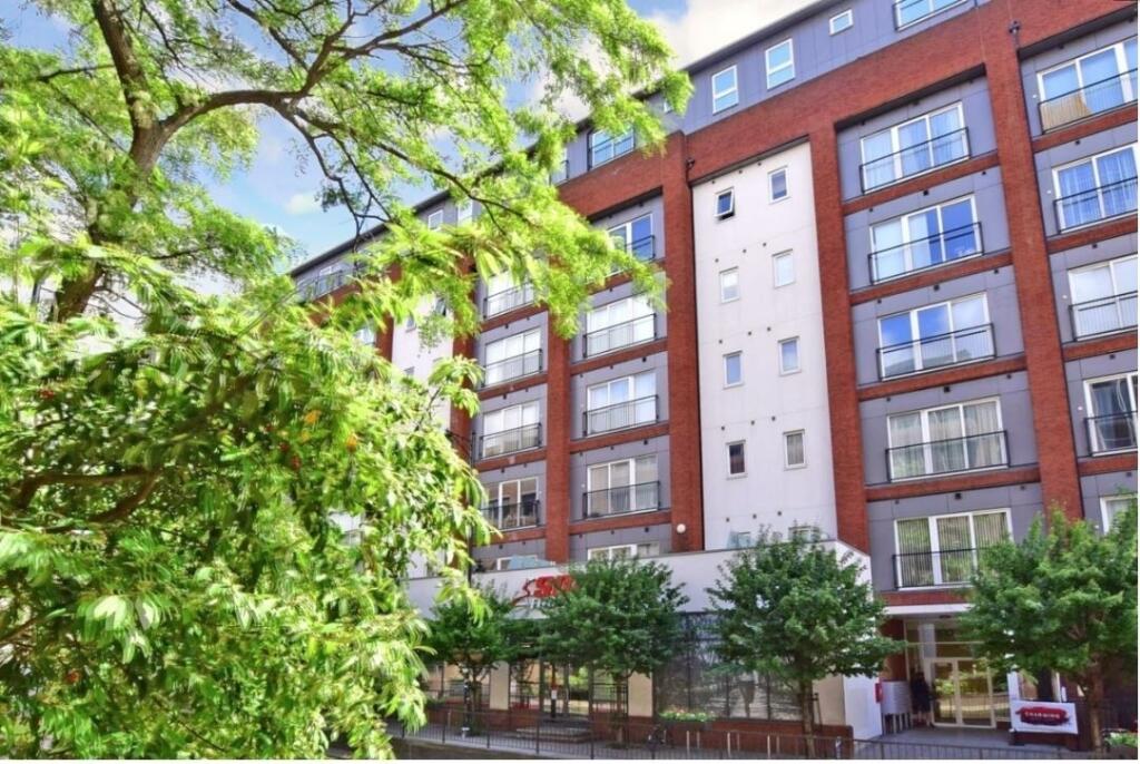 Main image of property: 91 Manor Road Wallington SM6