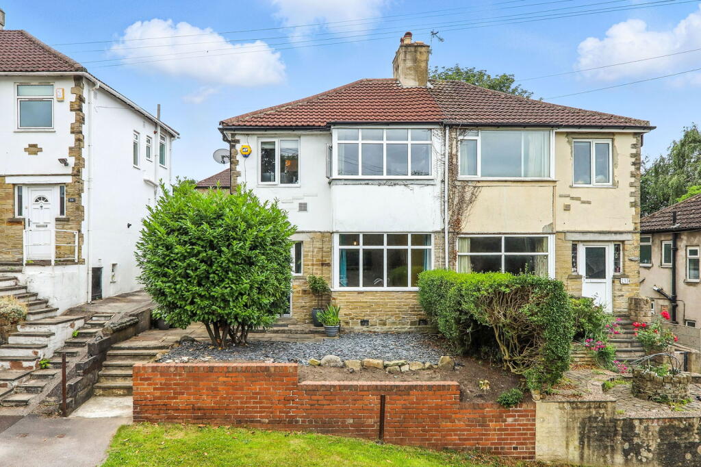 Main image of property: Tinshill Lane, Cookridge, LS16 6EE