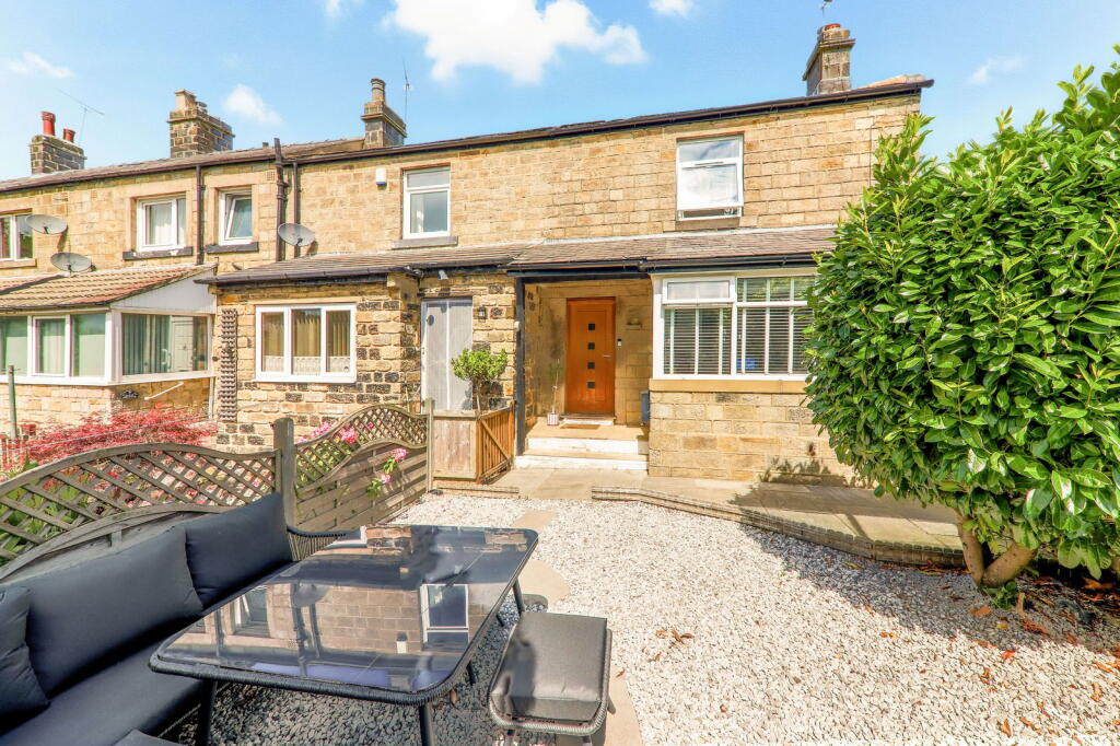 Main image of property: Springwell Terrace, Yeadon, Leeds, LS19 7QG