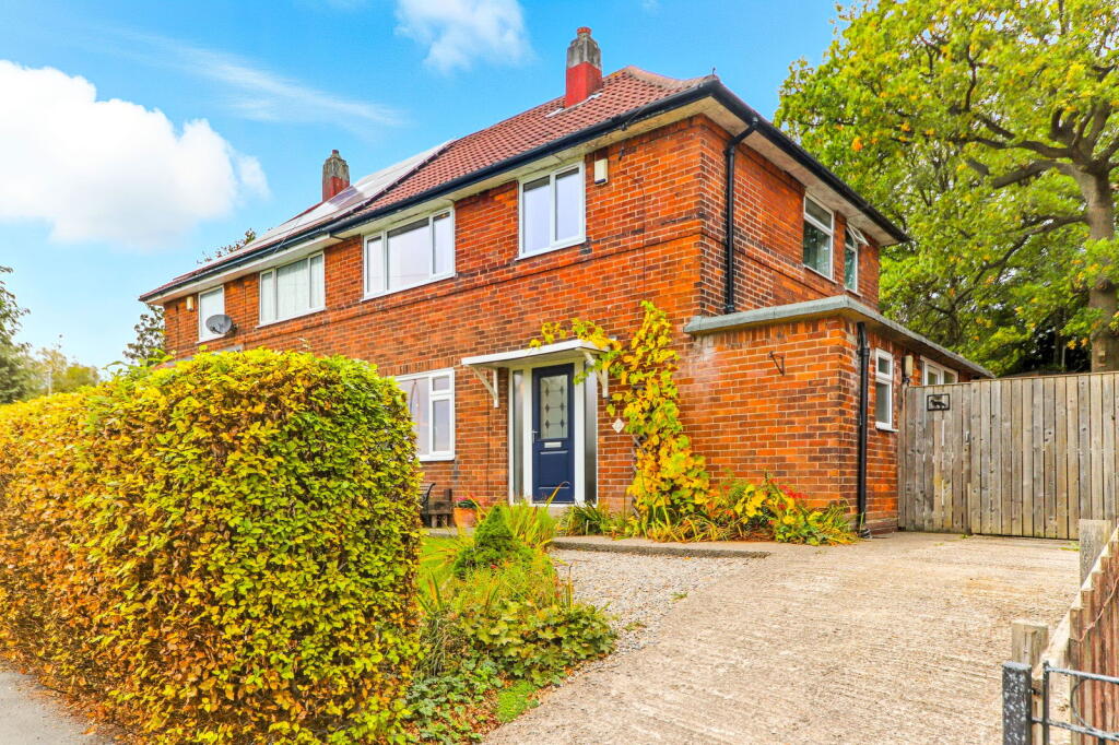 Main image of property: Foxcroft Road, Leeds, LS6 3NJ
