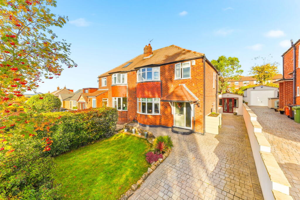 Main image of property: Tinshill Drive, Leeds, LS16 7DQ