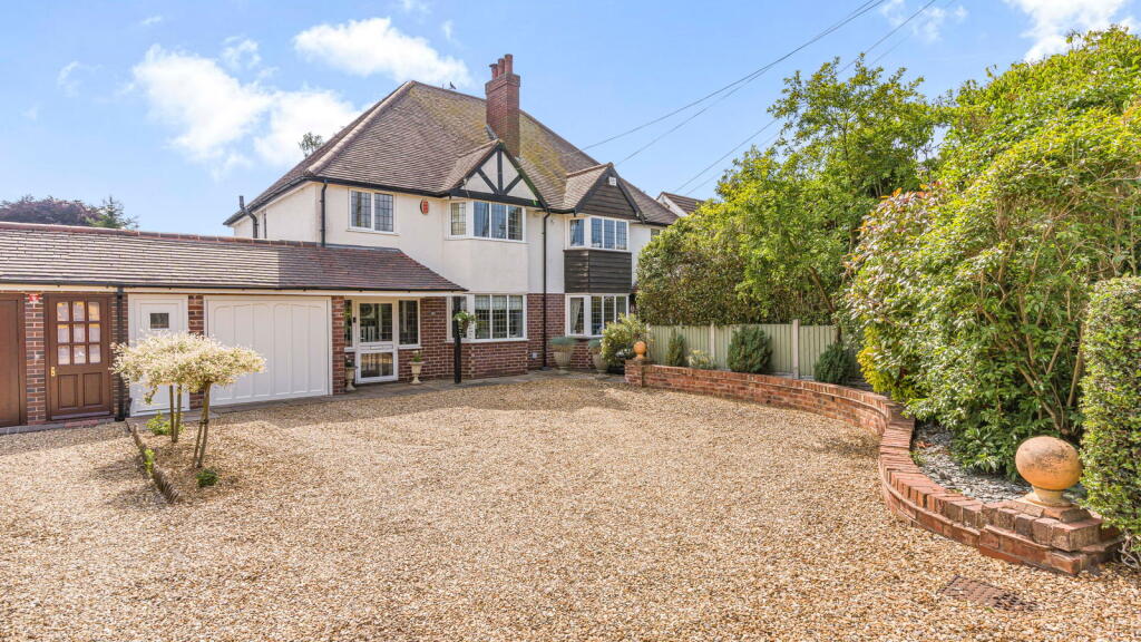 Main image of property: Walsall Road, Sutton Coldfield, B74 4NH