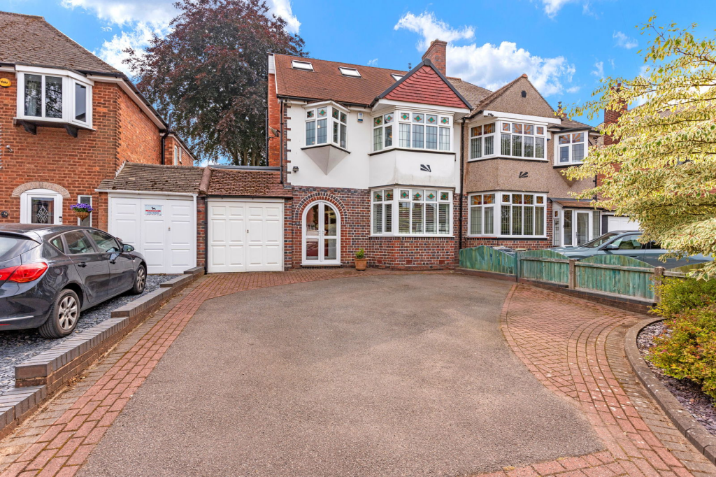 Main image of property: Bakers Lane, Sutton Coldfield, B73 6XA