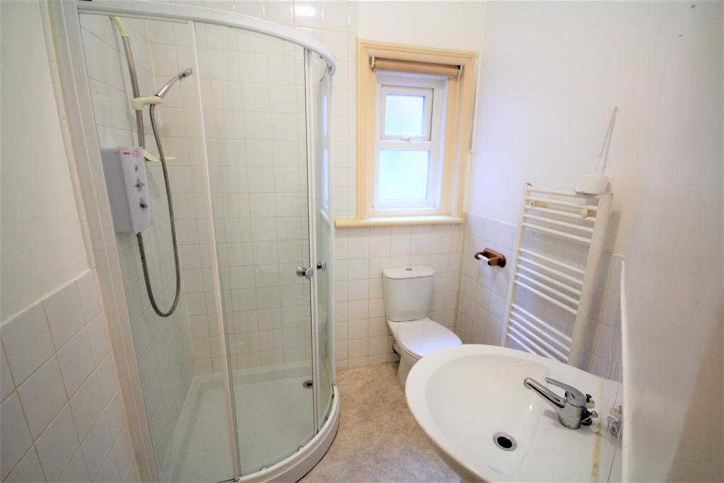 6 bedroom semidetached house for sale in Donoughmore Road, Bournemouth