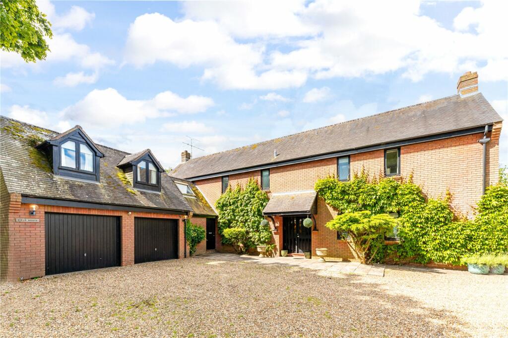 4 bedroom detached house for sale in Church Road, Woodborough, Pewsey